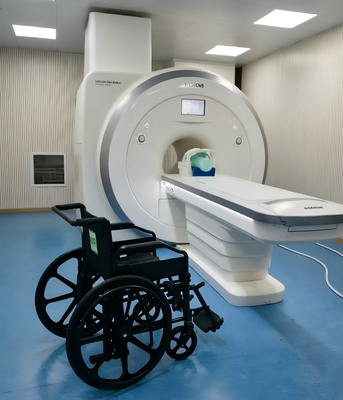 Gevouwen MRI-compatibele rolstoel met een zitgrootte van 460 mm en een frame van aluminiumlegering voor 3,0T MRI-ruimte
