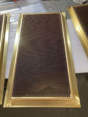 Op Maat Gemaakte Honingraat Ventilatie Ontworpen voor MRI-Kamers, Zorgt voor Optimale Luchtstroomcontrole en Veiligheid in Medische Faciliteiten